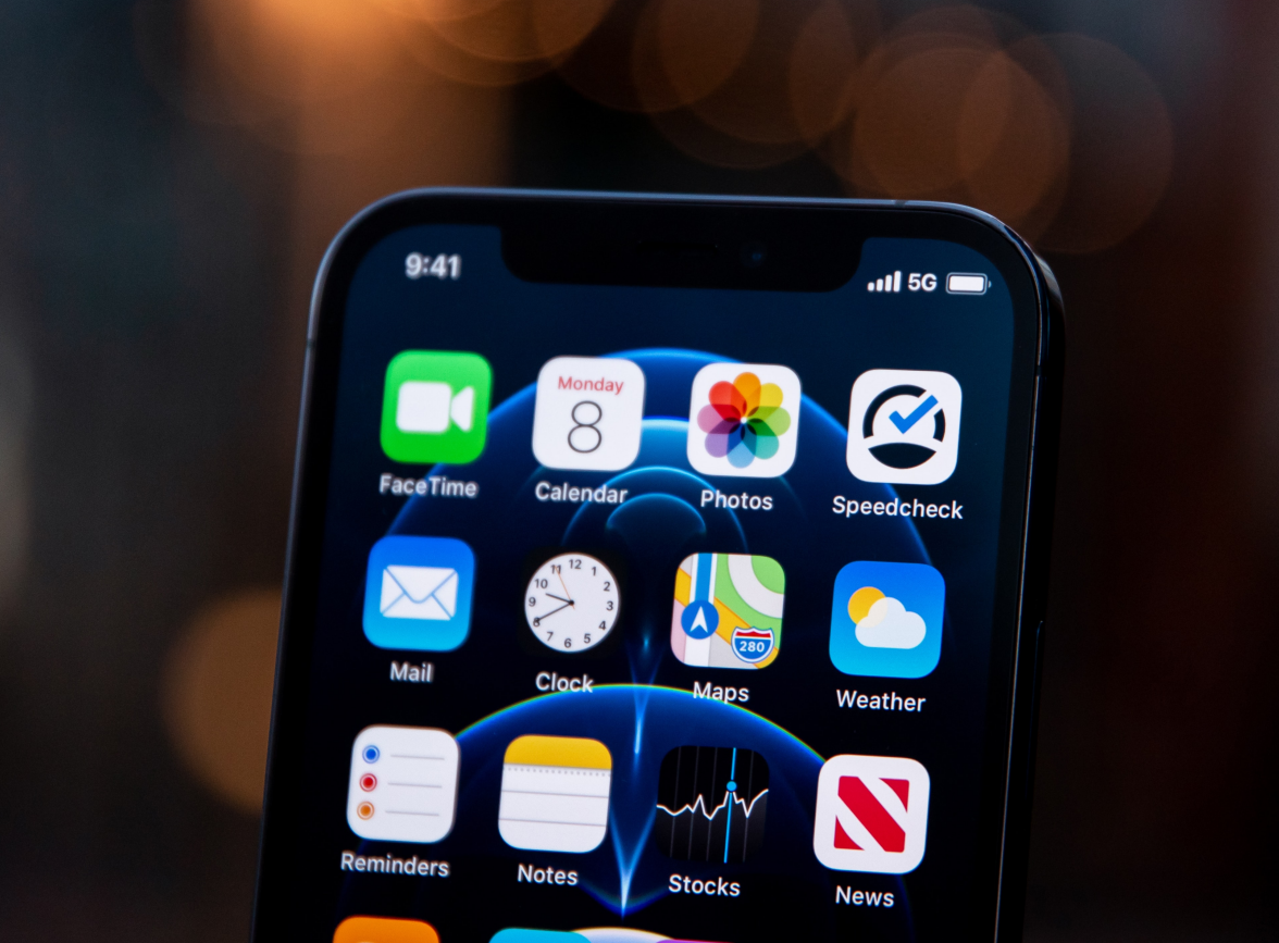会泽苹果手机维修分享为什么 iPhone 12 在冬季会自动关机 